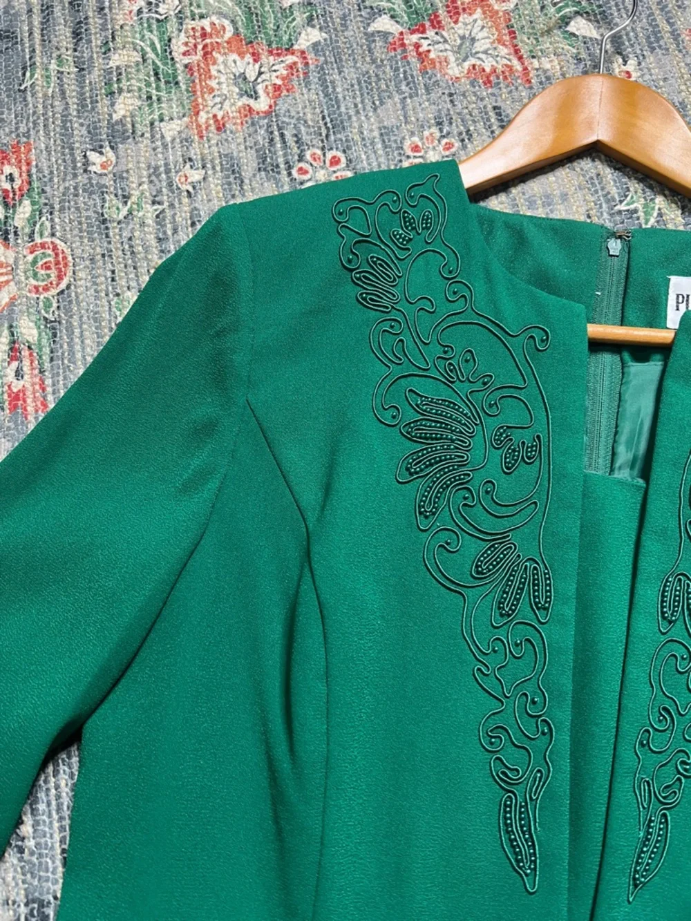 Plaza South Elegant Emerald Green Women's set